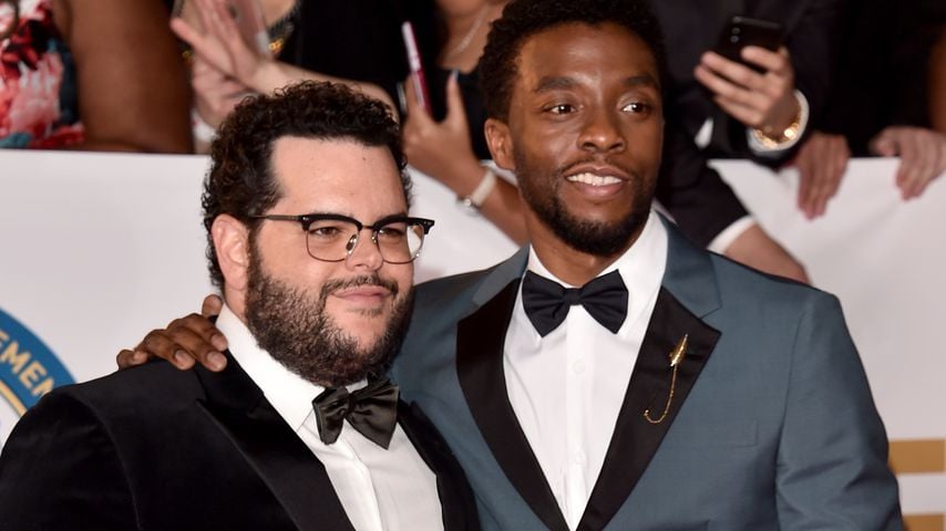 Josh Gad und Chadwick Boseman im Januar 2018 in Kalifornien