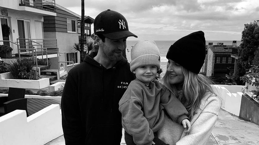 Josh Peck mit seiner Frau und seinem Sohn