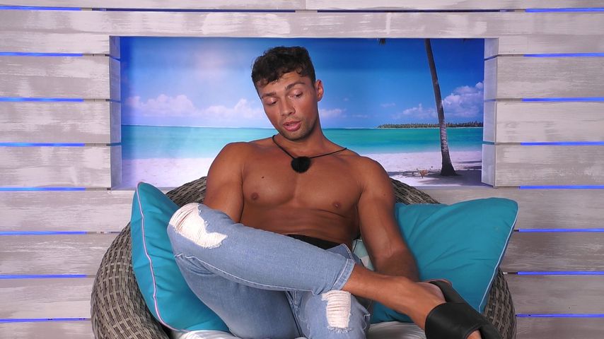 Josua bei "Love Island"