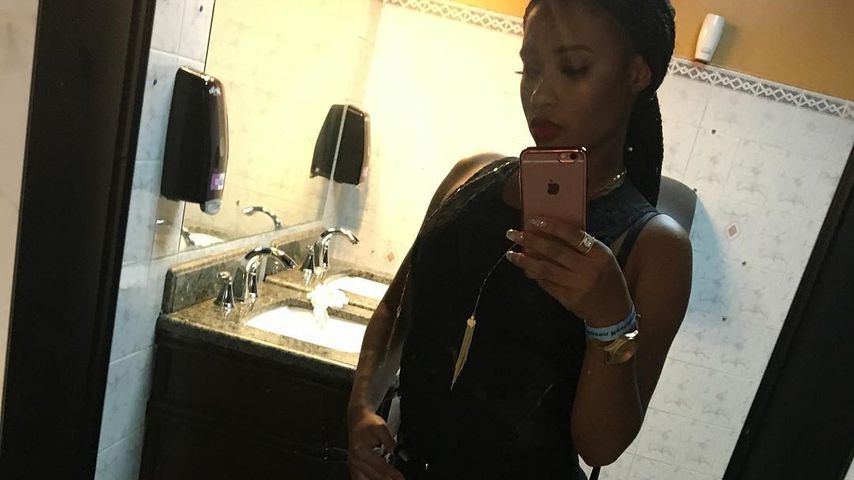Joycelyn Savage, Sängerin