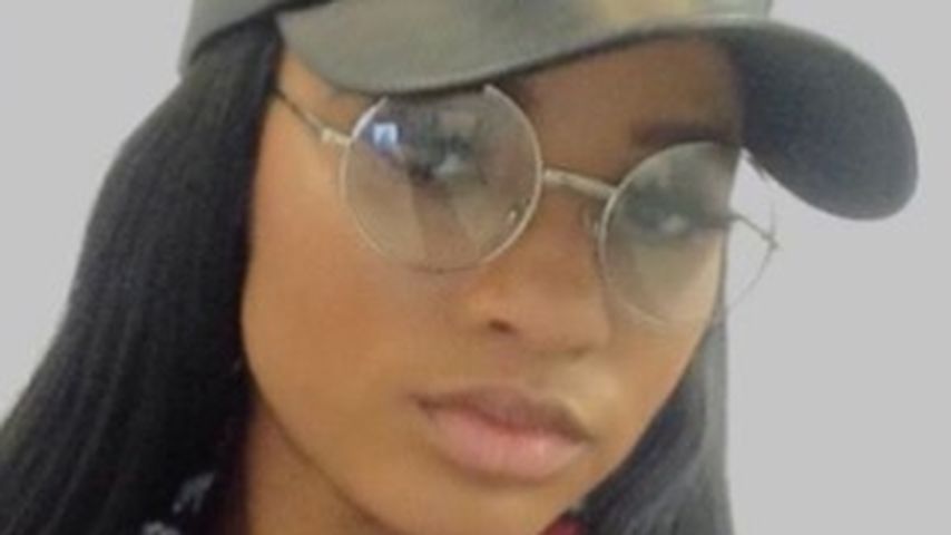 Joycelyn Savage, Freundin von R. Kelly