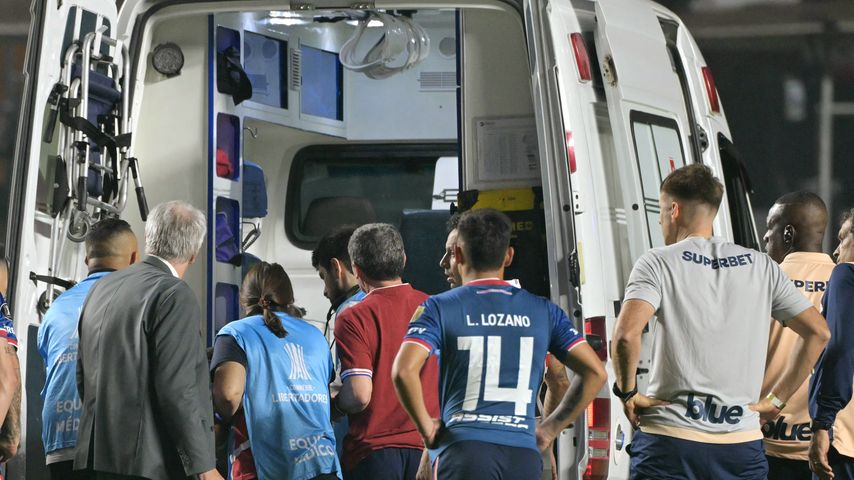Juan Izquierdos Zusammenbruch beim Spiel von Nacional gegen São Paulo