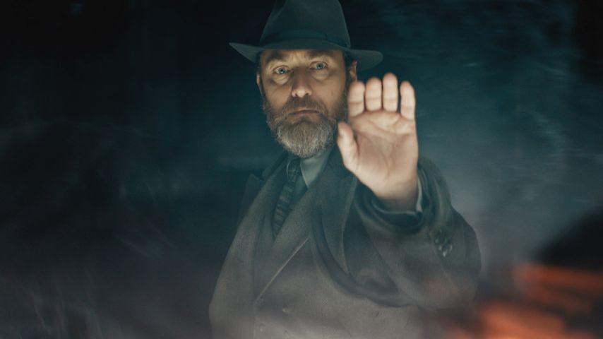 Jude Law als Professor Dumbledore in "Phantastische Tierwesen 3: Dumbledores Geheimnisse"