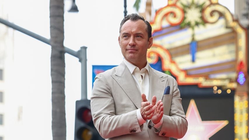 Jude Law schürt Gerüchte für "Liebe braucht keine Ferien 2"