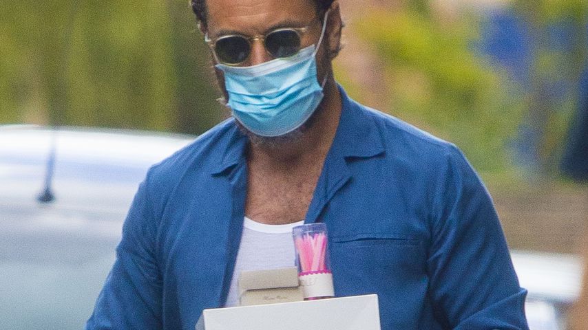 Pinke Kerzen: Ist Jude Law Vater einer Tochter geworden?