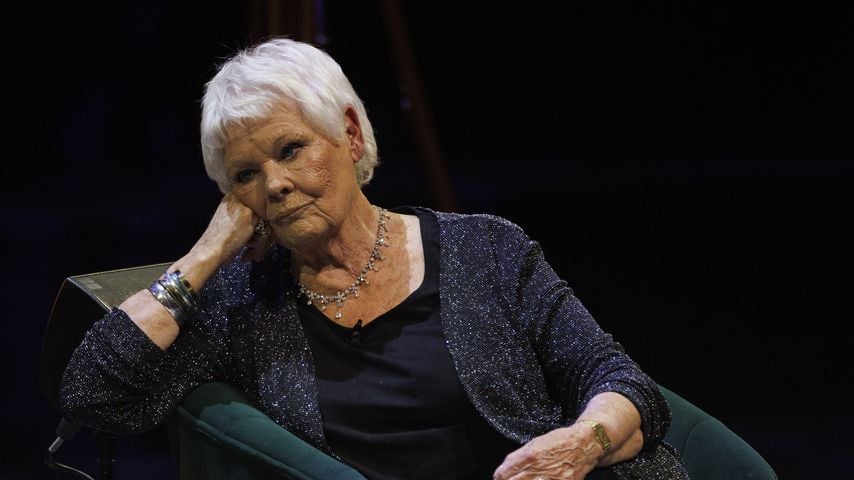 Judi Dench bei "Christmas with Judi Dench and Gyles Brandreth" in der Royal Albert Hall, London, Dezember 2023