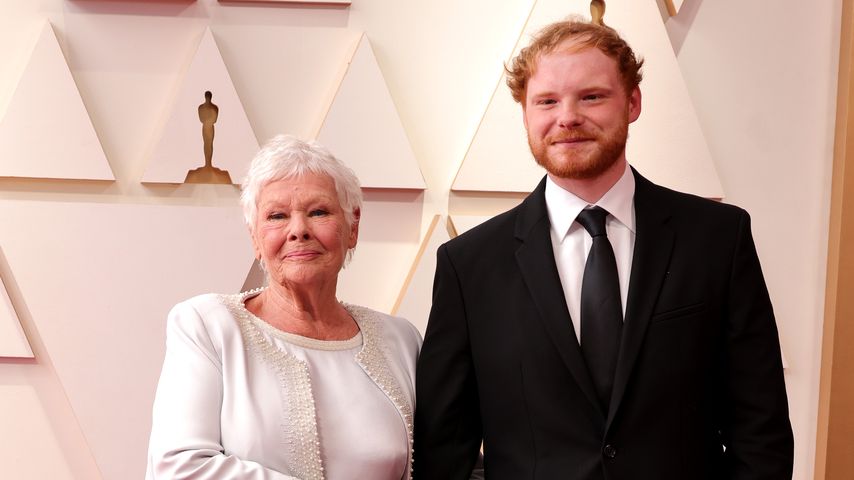 Judi Dench und ihr Enkel Sam Williams bei den Oscars 2022
