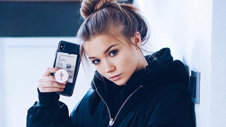 Julia Beautx, Webstar