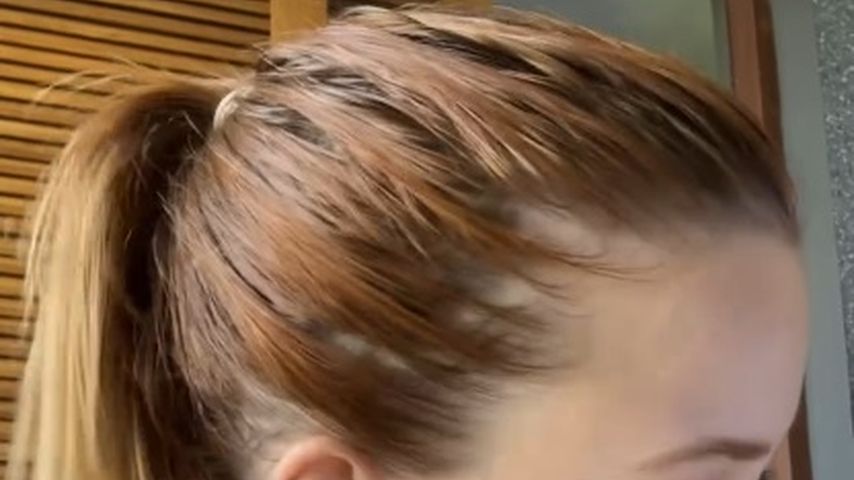 Julia Beautx mit dunkleren Haaren
