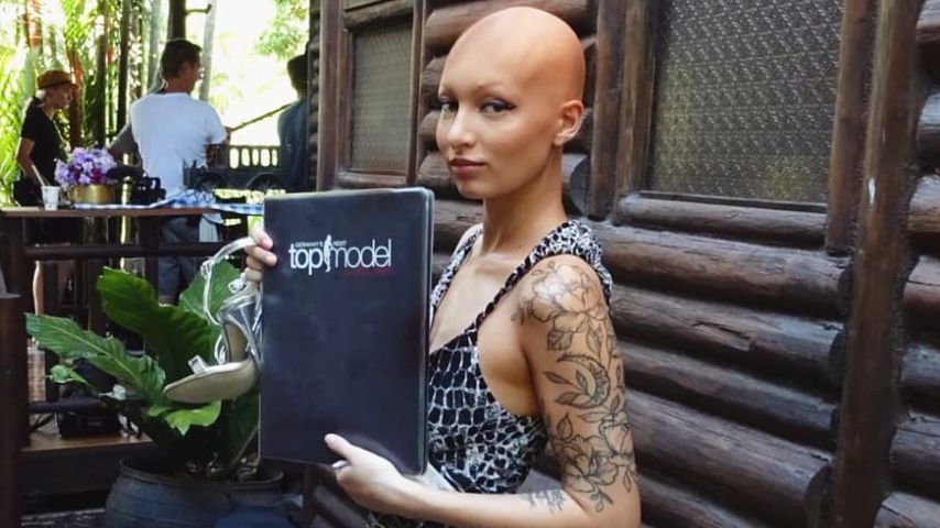 Julia F.s Freund sah sie vor GNTM-Teilnahme nie ohne Perücke