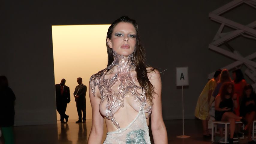 Julia Fox bei der New York Fashion Week 2022