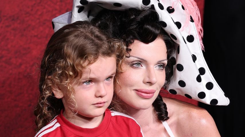 Niedlich: Julia Fox nimmt Sohn Valentino (4) zu Premiere mit