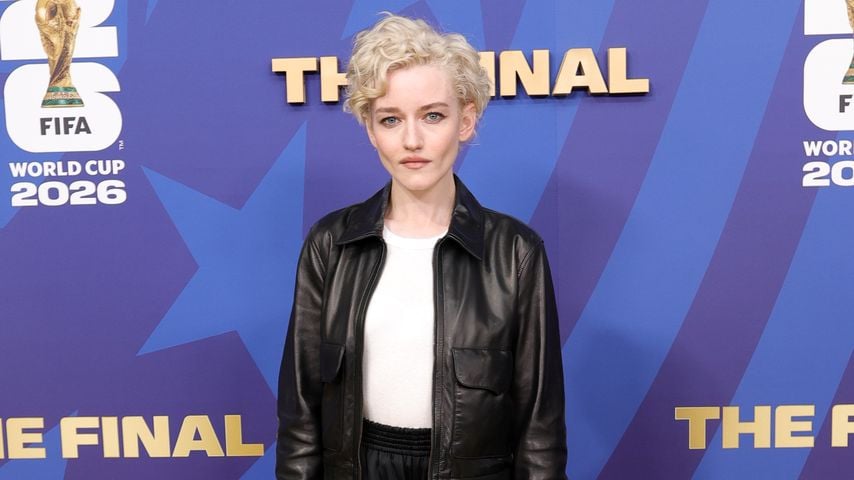 Julia Garner auf dem Fifa Gold Carpet vor dem WM-Finale 2026 in East Rutherford