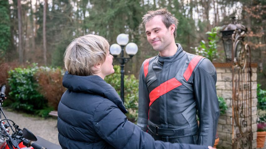 Julia Grimpe und Christopher Reinhardt in einer Folge von "Sturm der Liebe"