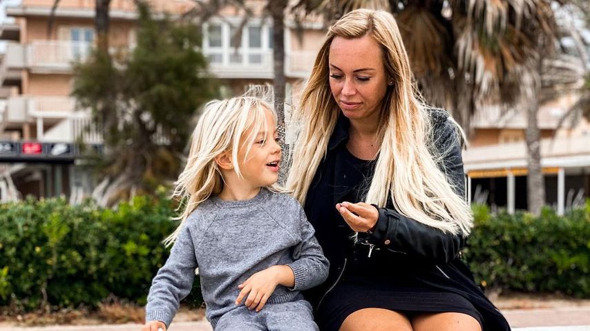Julia Holz mit ihrer Tochter Daliah