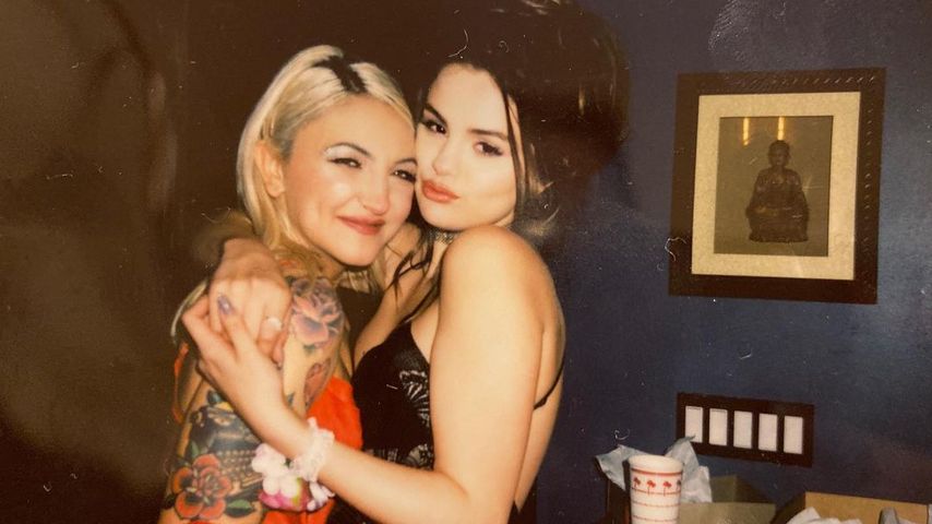 Julia Michaels und Selena Gomez im November 2019