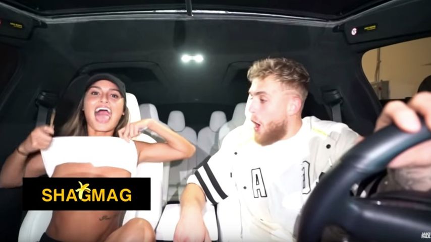 Julia Rose und Jake Paul im Auto