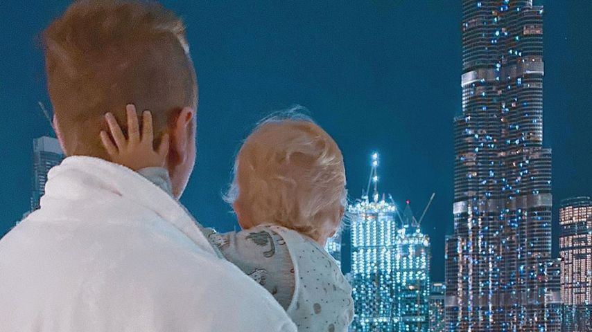 Julian Claßen mit seinem Sohn Lio im November 2019