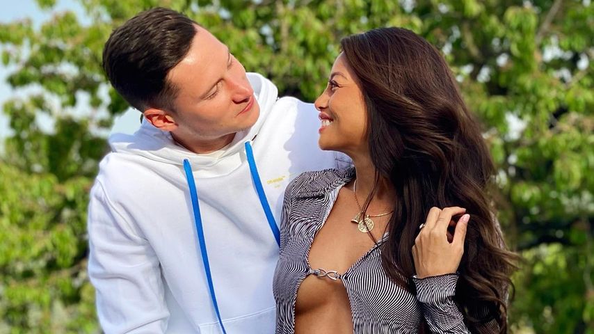 Julian Draxler mit seiner Freundin Sethanie Taing im April 2022