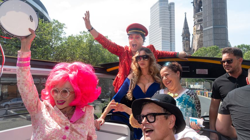 Julian F. M. Stoeckel, Dolly Buster, Franziska Traub und Rolf Scheider unterwegs in Berlin