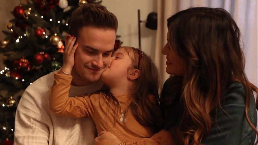 Anna Maria Damm (r.) mit ihrer Familie an Weihnachten 2021