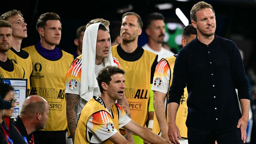 Julian Nagelsmann und sein Team beim Spiel gegen Dänemark