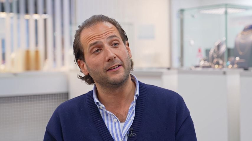 Julian Schmitz-Avila fällt hartes Urteil über Mamas Schmuck