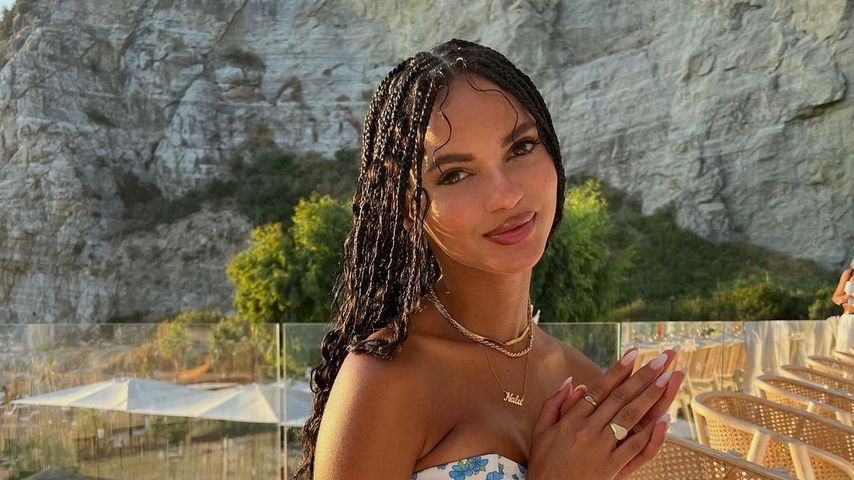 Juliana Nalú, Model