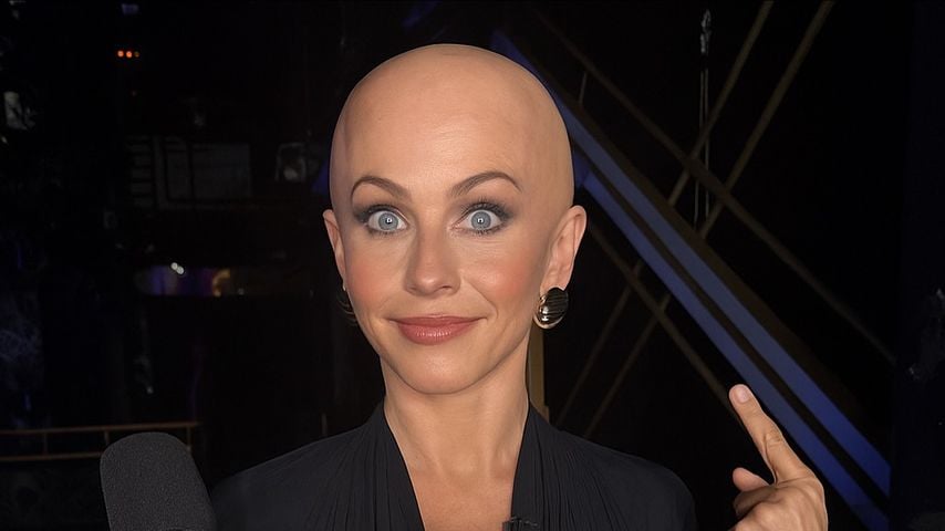 Julianne Houghs Glatzen-Gag: So neckt sie Bruder Derek