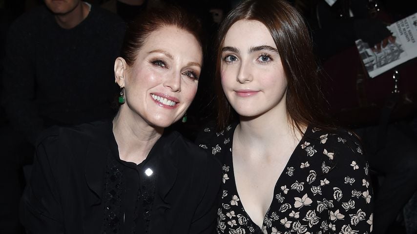 Julianne Moore und ihre Tochter Liv Freundlich auf der Fashion Week in NYC im Februar 2018