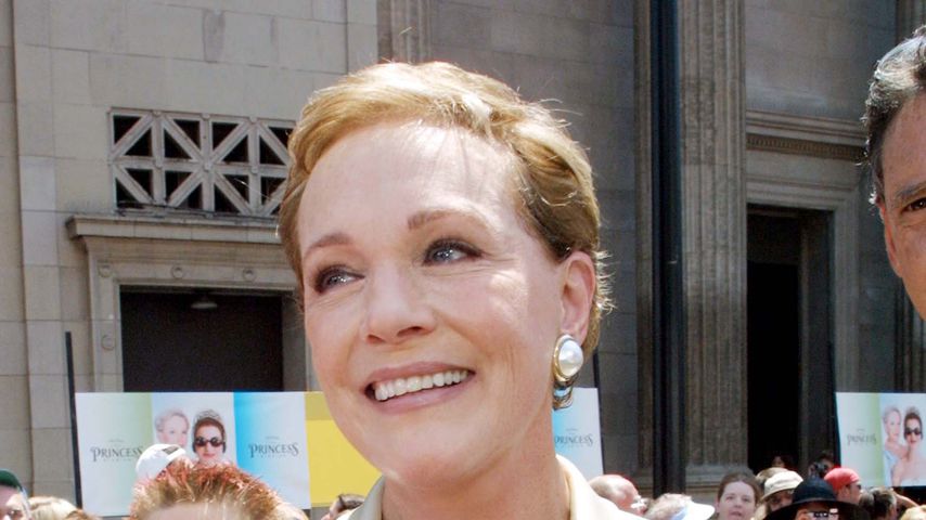 Julie Andrews im August 2001 in Los Angeles