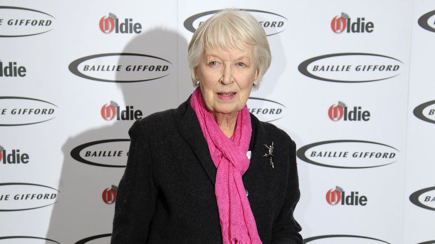 Die britische Film-Ikone June Whitfield (93) ist verstorben!