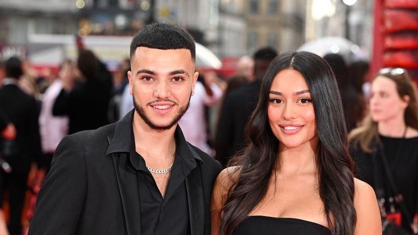 Junior Andre begeistert mit Freundin Jasmine im Partnerlook
