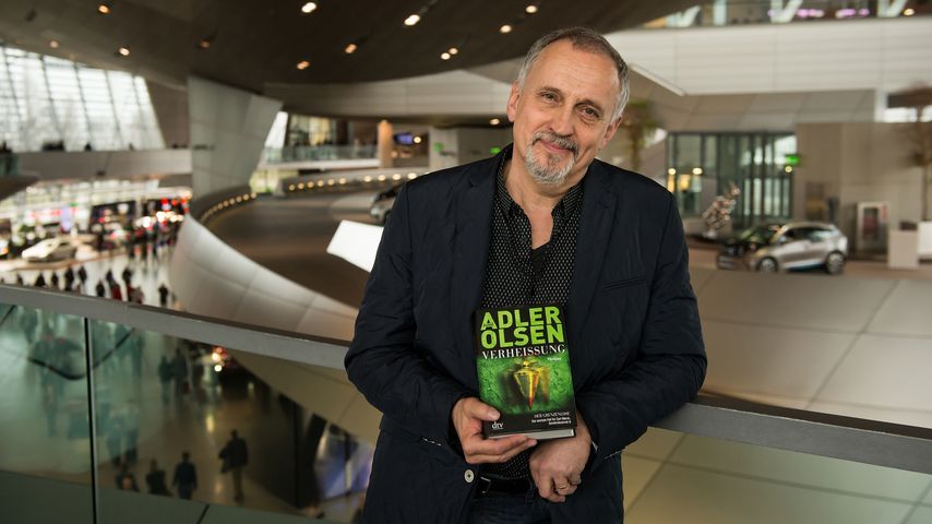 Jussi Adler-Olsen, Autor