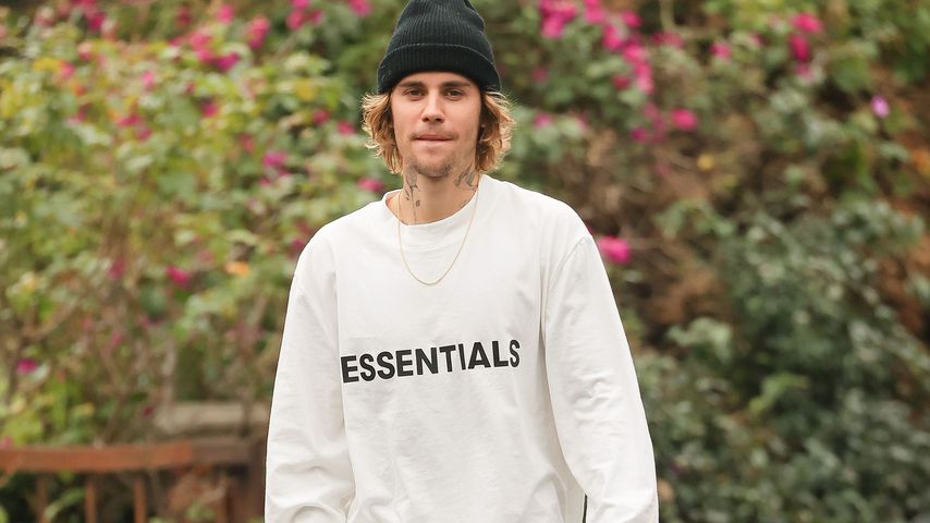 Ganz lässig: Justin Bieber im Schlafanzug-Style unterwegs