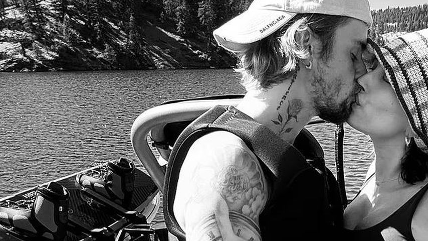So süß küsst Justin Bieber schwangere Hailey auf Bootstour!