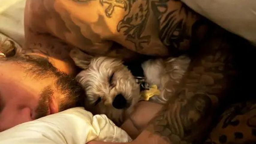 Hailey Bieber teilt dieses Bild von Justin Bieber, April 2024