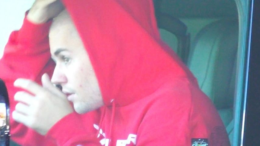 Justin Bieber hat sich die Haare heimlich raspelkurz rasiert