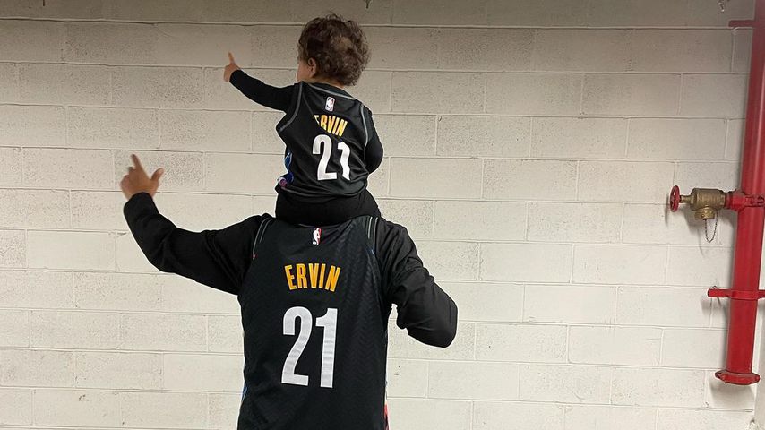 Justin Ervin mit seinem Sohn Isaac Menelik Giovanni