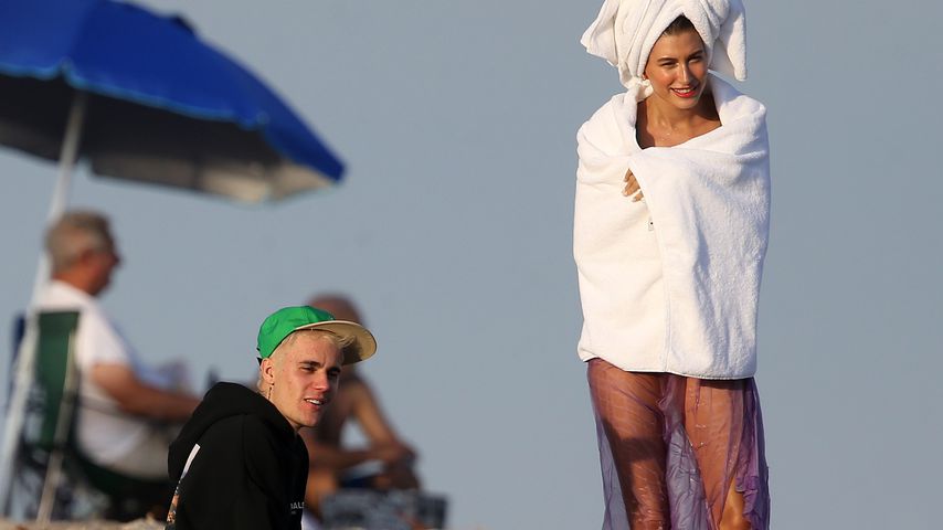 Justin und Hailey Bieber am Strand von Miami Beach, November 2019