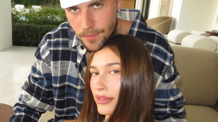 Thanksgiving: Justin Bieber kuschelt Sohn Jack Blues am Pool