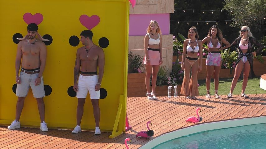 Kaan, Dennis, Sarah, Andrina, Sina und Lena bei "Love Island"