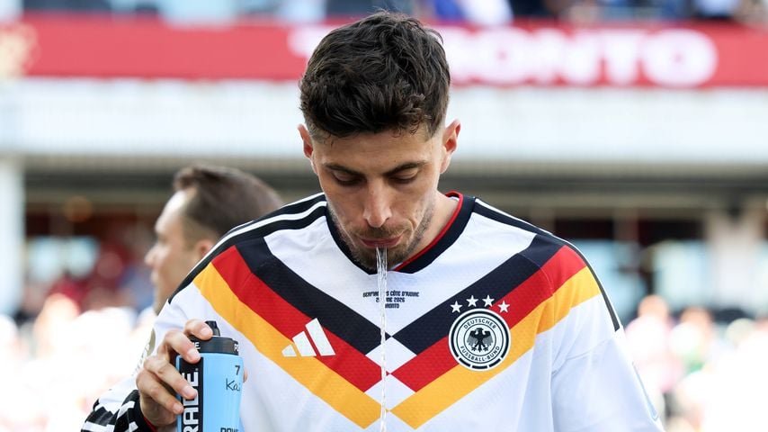 Kühlgelee im Drink: Kai Havertz geht mit Urlaubsstory viral