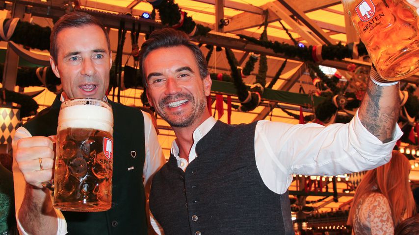 Kai Pflaume und Florian Silbereisen beim Wiesn Anstich 2019 in München