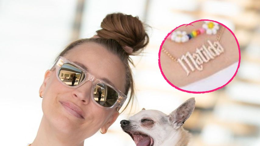Wie süß! Kaley Cuoco trägt Kette mit dem Namen ihrer Tochter
