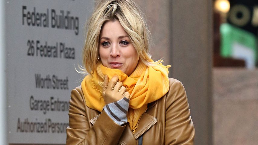 Kaley Cuoco am Set von "The Flight Attendant"