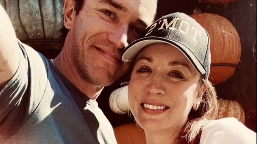 Für ihren Tom: Kaley Cuoco hat süßes Liebestattoo am Finger