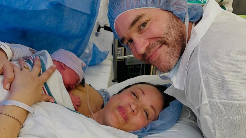 Kaley Cuoco und Tom Pelphrey mit ihrem Baby, Oktober 2026