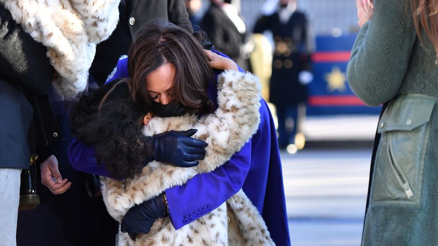 Kamala Harris und ihre Großnichte Amara bei ihrer Vereidigung als US-Vize-Präsidentin im Januar 2021