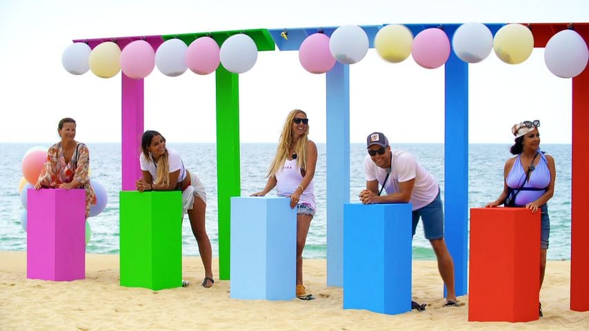 Claudia Obert, Jenefer Riili, Loona, Cosimo Citiolo und Kader Loth bei "Kampf der Realitystars" 2021